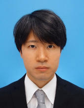 山中 玲